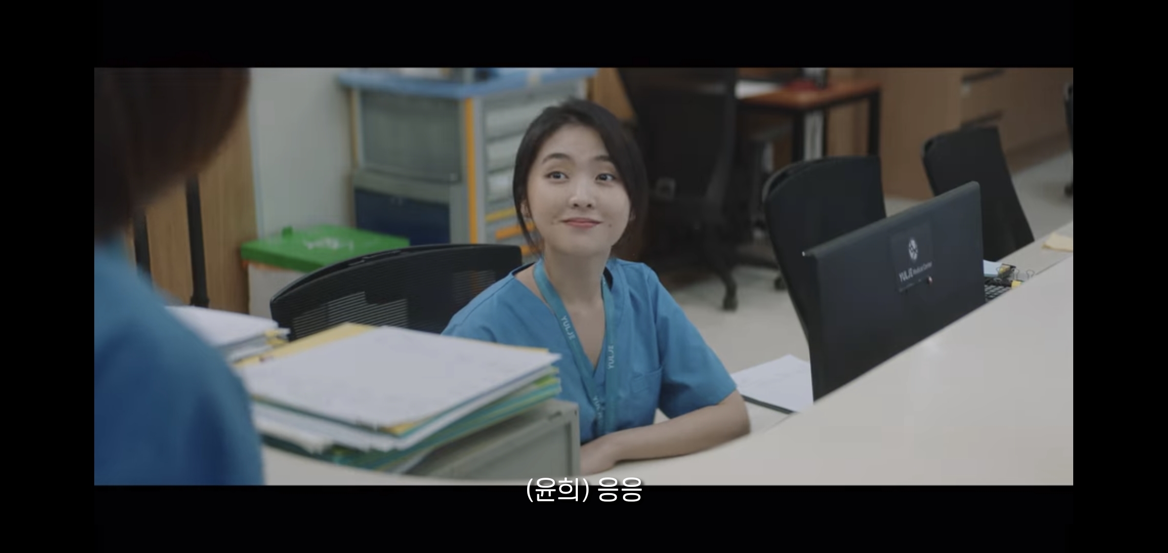 [슬기로운 의사생활2] 애는 정말 착하지만 사람을 당황스럽게 하는 습관을 가진 후배 - 🚀 이슈늬우스 - 방석 위로 모여라 [슬기로운 의사생활2]... 
