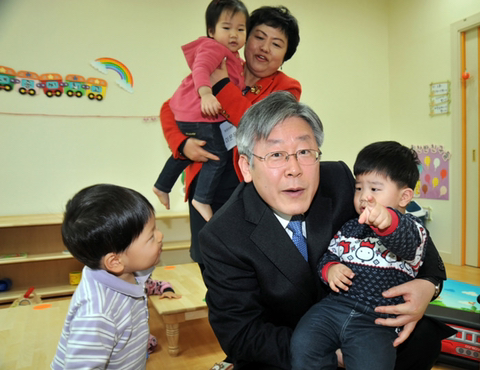 윤석열과 재명아빠를 향한 아이들의 온도차 | 인스티즈