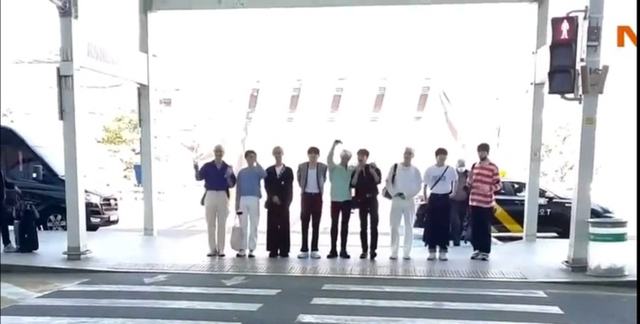 공항 가셨다가 갑자기 아이돌 된 할아버지 | 인스티즈