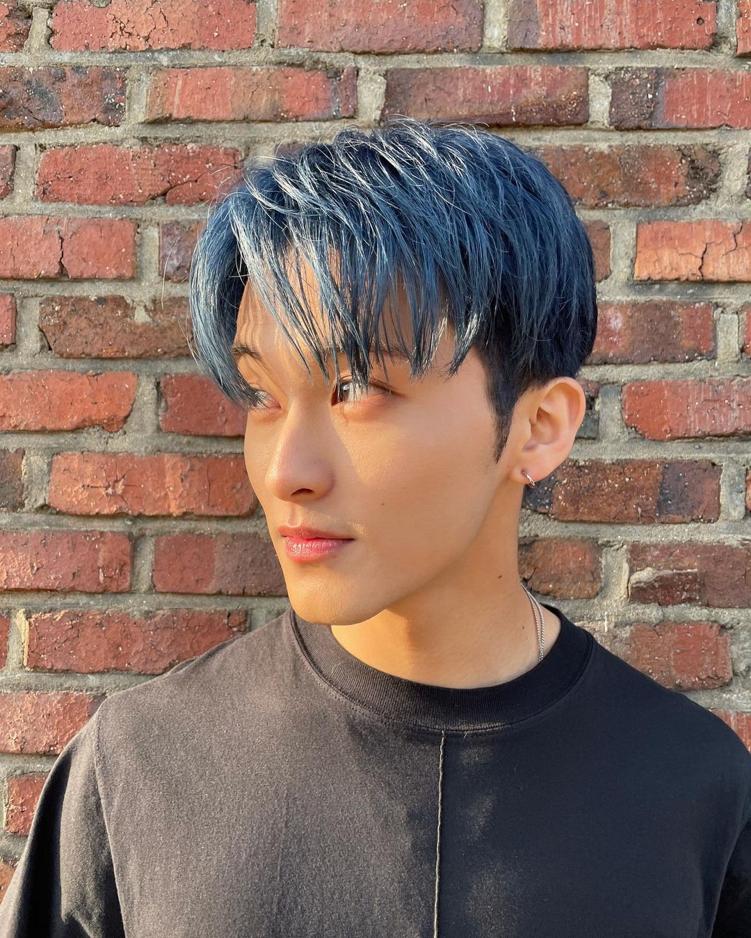 그냥 봐도 멋있지만 첫 게시물이랑 같이 보면 더 간지나는 아이돌의 인스타 아이디 | 인스티즈