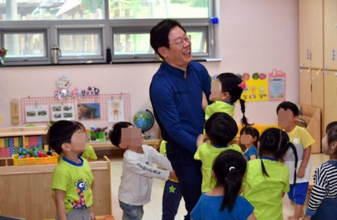 윤석열과 재명아빠를 향한 아이들의 온도차 | 인스티즈