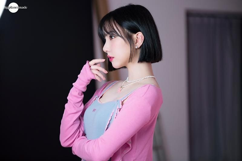 팬들 만족도 높아보이는 비비지 프로필 비하인드 사진 | 인스티즈