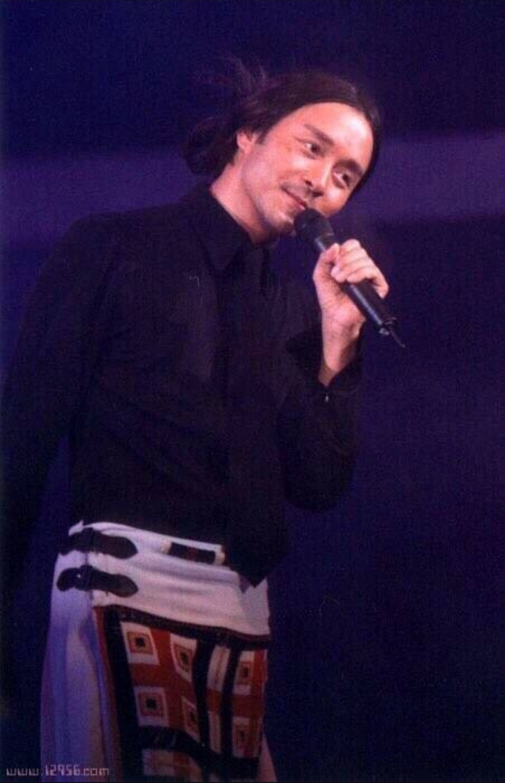 진정한 예술가는 남성성과 여성성을 모두 표현할 수 있어야 한다. 예술은 남성도 여성도 아니기 때문이다 | 인스티즈