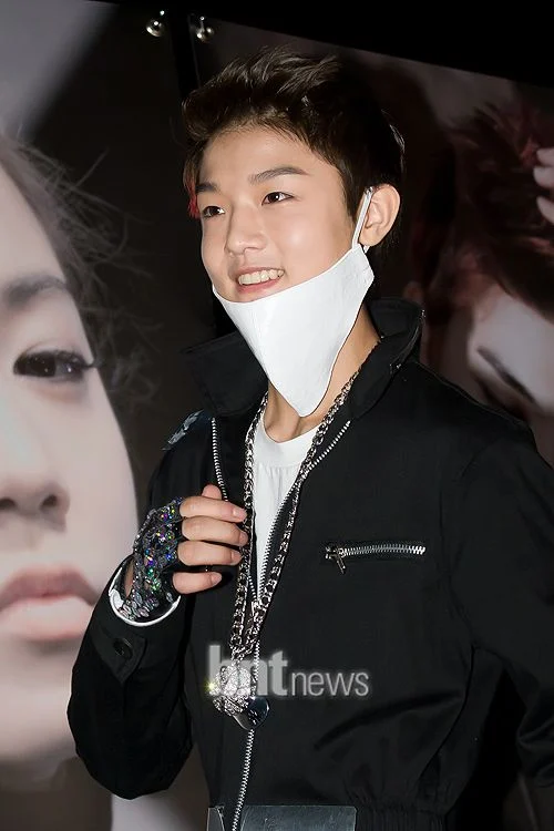 알찬성민 (최예나 오빠) 이 얼마나 어릴때 데뷔했는지 체감되는 짤.jpg | 인스티즈