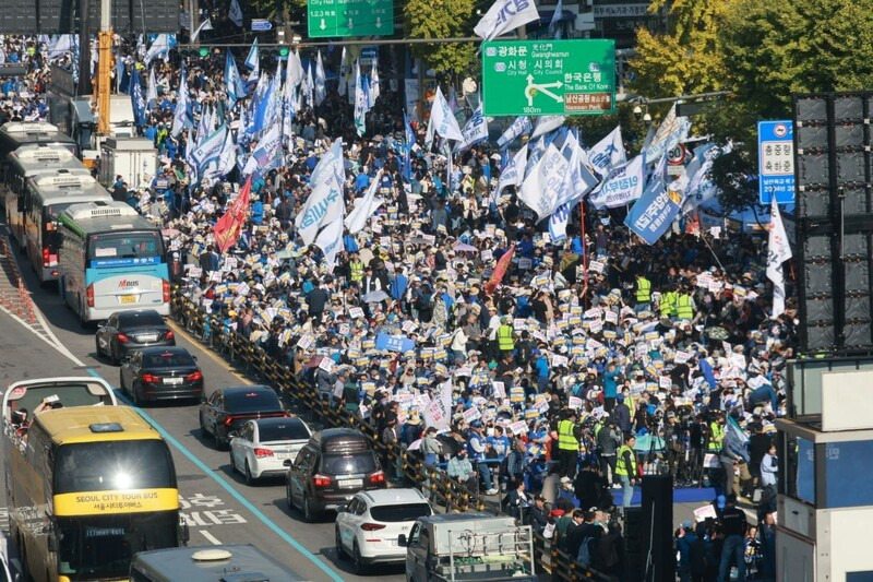 [현장] "변명도 않는 뻔뻔함에 분노”…'김건희 특검' 시민들 나섰다 | 인스티즈