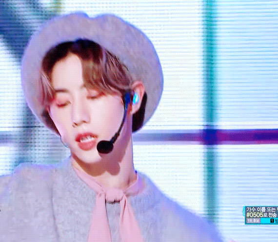 팬들이 많이 좋아하는 아이돌 무대 착장이지만 정작 아이돌 좋아했던, 좋아하는 군것질 말하는 달글멤버는 고통받는 패션템 | 인스티즈