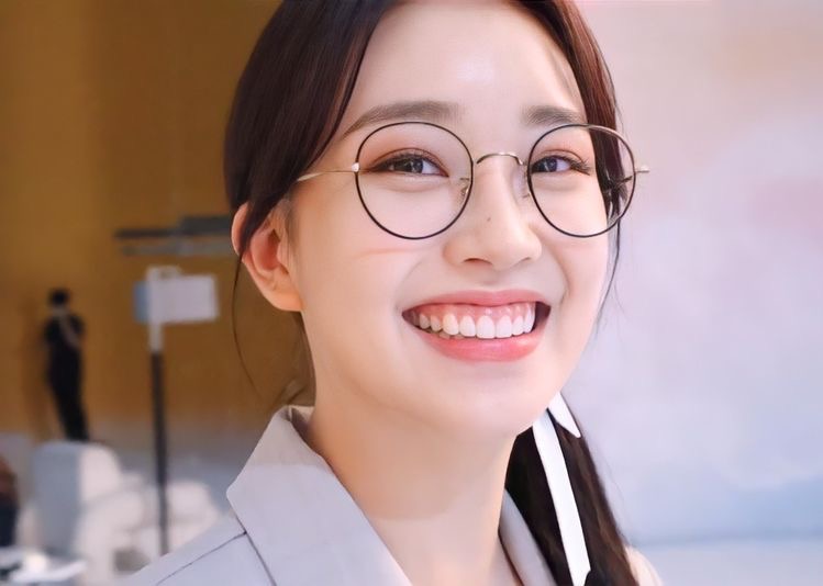 뭔가 아나운서 상인 아이돌 (feat. 스테이씨) | 인스티즈