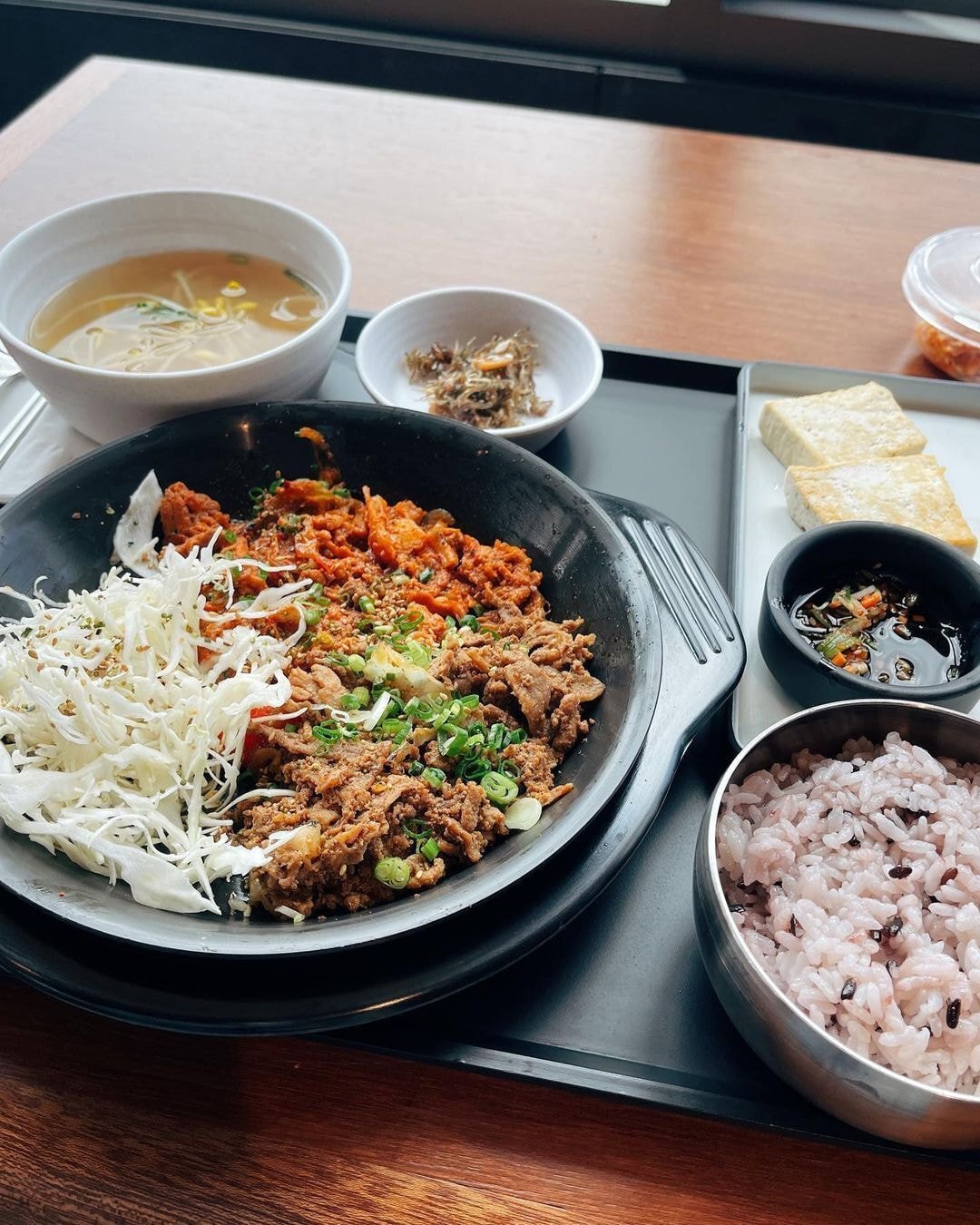 엔터 대형 3사(YG,JYP,하이브) 구내 식당중 가장 본인 취향인 곳은?? | 인스티즈