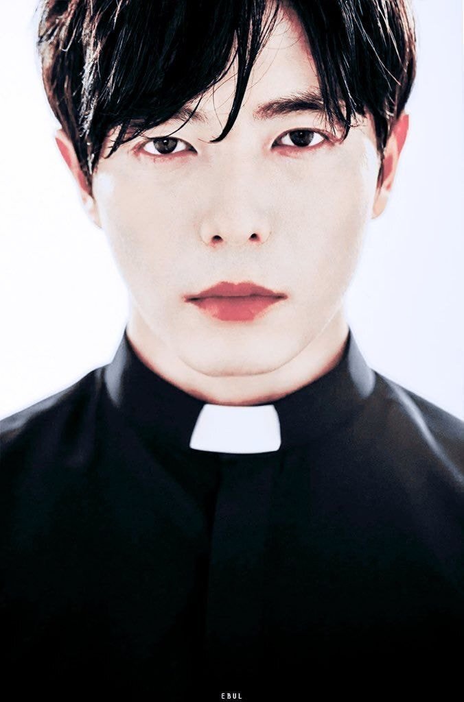 누가 이 사람들 모아다가 뱀파이어 나오는 작품 좀 찍어줬으면 좋겠다.zip | 인스티즈