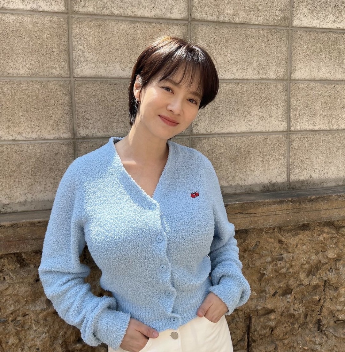 요즘 스타일리쉬해졌다고 입소문이 자자한 배우 송지효 인스타 피드 사진들 | 인스티즈