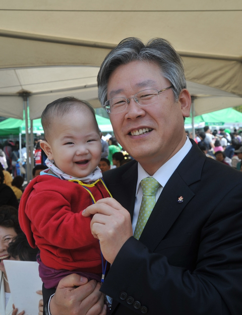 윤석열과 재명아빠를 향한 아이들의 온도차 | 인스티즈