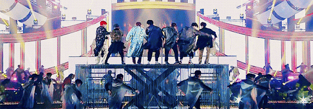 방탄팬들이 투표하면 거의 반반으로 나뉜다는 레전드 무대 2개 | 인스티즈