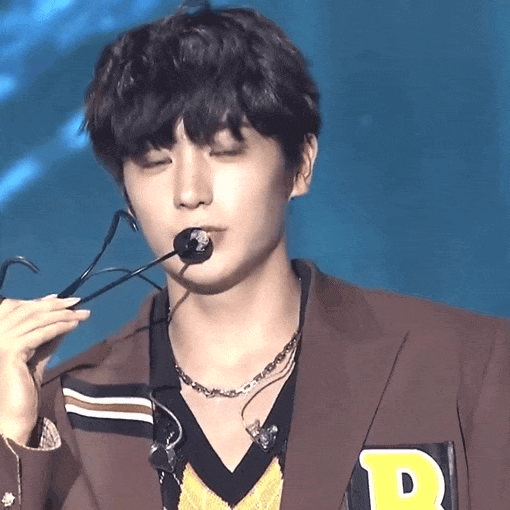 오늘은 음방 촬영날. 복도에서 현아! 하고 불렀을 때 돌아보는 남녀아이돌 현이들 모음 | 인스티즈