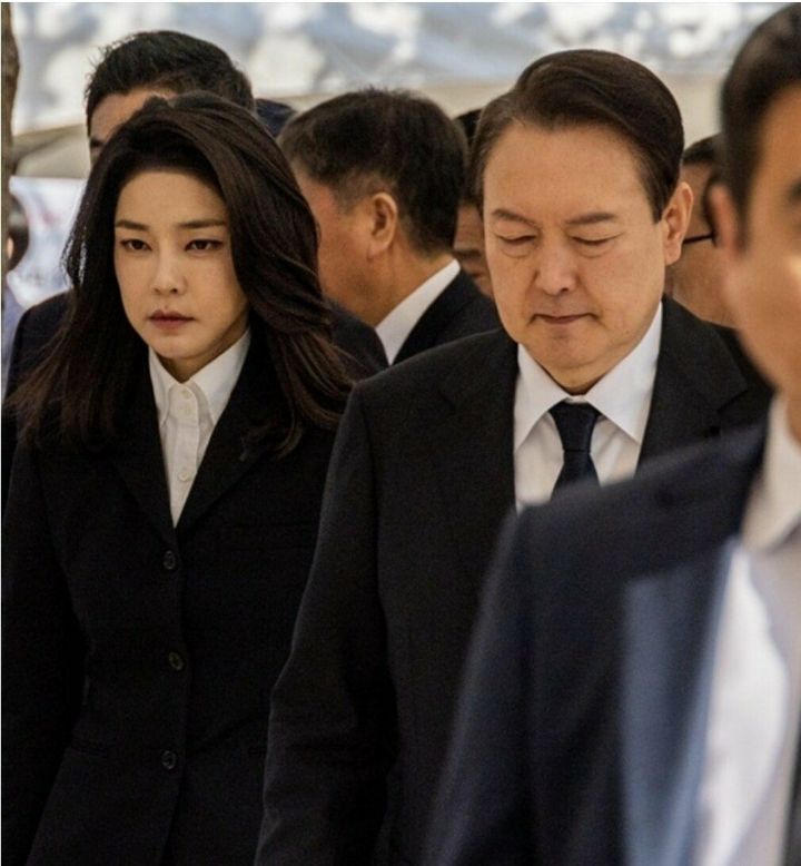김건희 헤어 라인 | 인스티즈