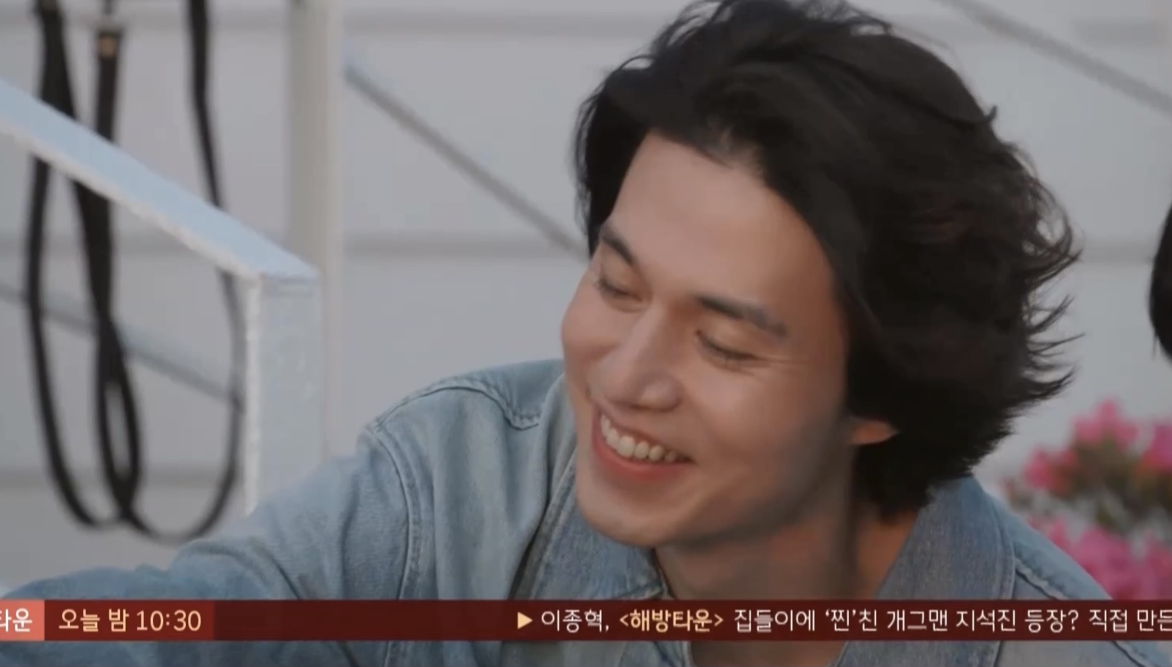 5년이 지났지만 아직도 기타누락자에 반응하는 지은탁 아니 김고은 | 인스티즈