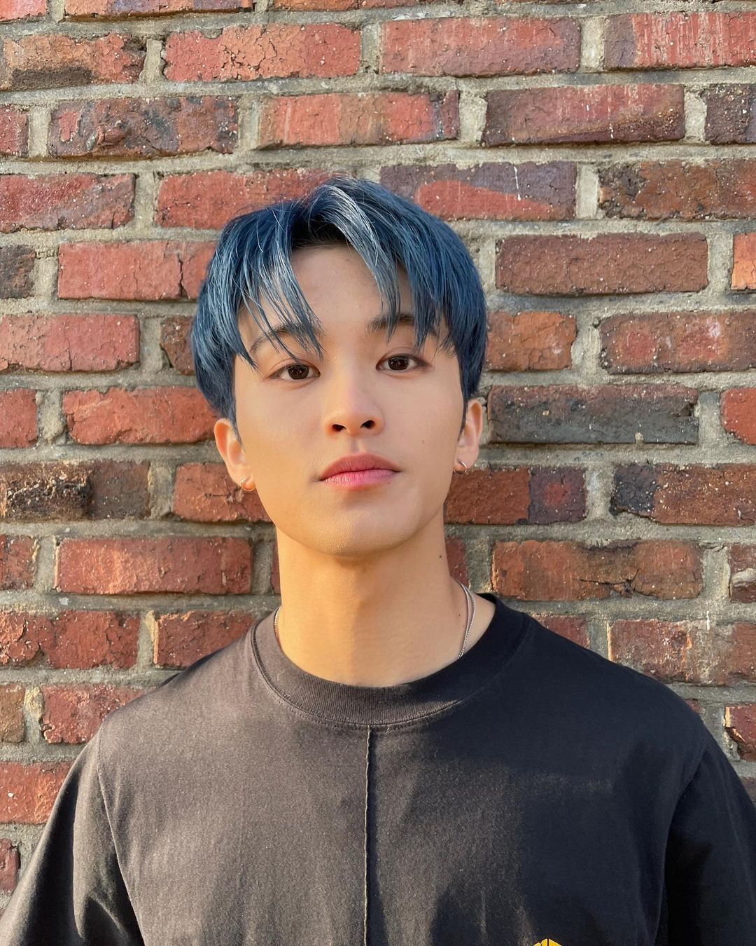 그냥 봐도 멋있지만 첫 게시물이랑 같이 보면 더 간지나는 아이돌의 인스타 아이디 | 인스티즈