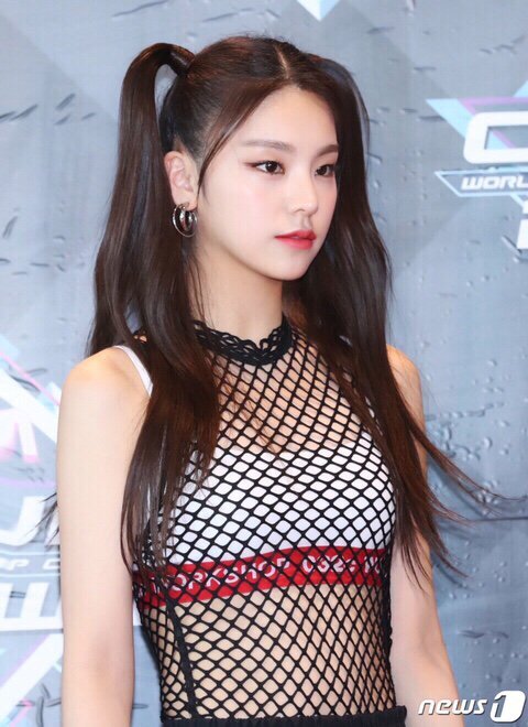 기사사진에서 살아남은 아이돌들 모음 | 인스티즈