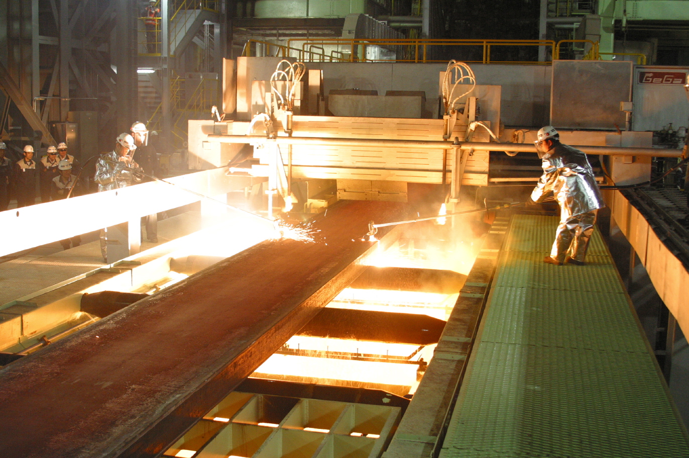 민호를 거의 달궈진 쇳덩이 수준으로 생각하는 코쿤 (코쿤의 민호학개론) | 인스티즈