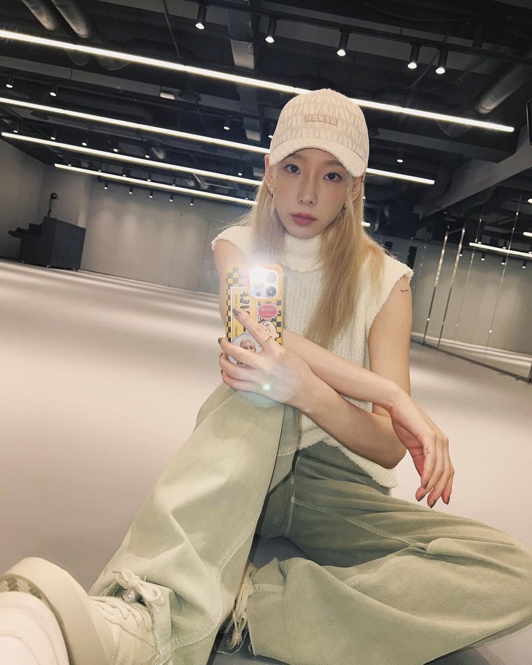 오늘자 태연 인스타로 보는 아이폰vs갤럭시 색감차이.jpg | 인스티즈