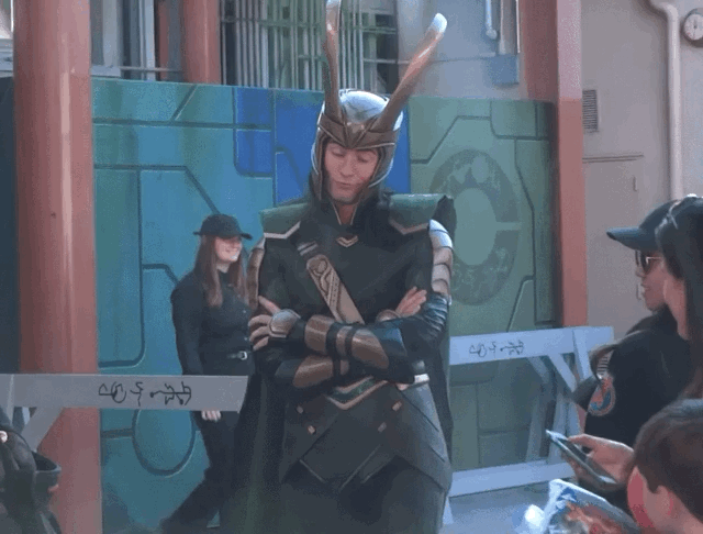 디즈니랜드의 닥터스트레인지 & 로키 | 인스티즈