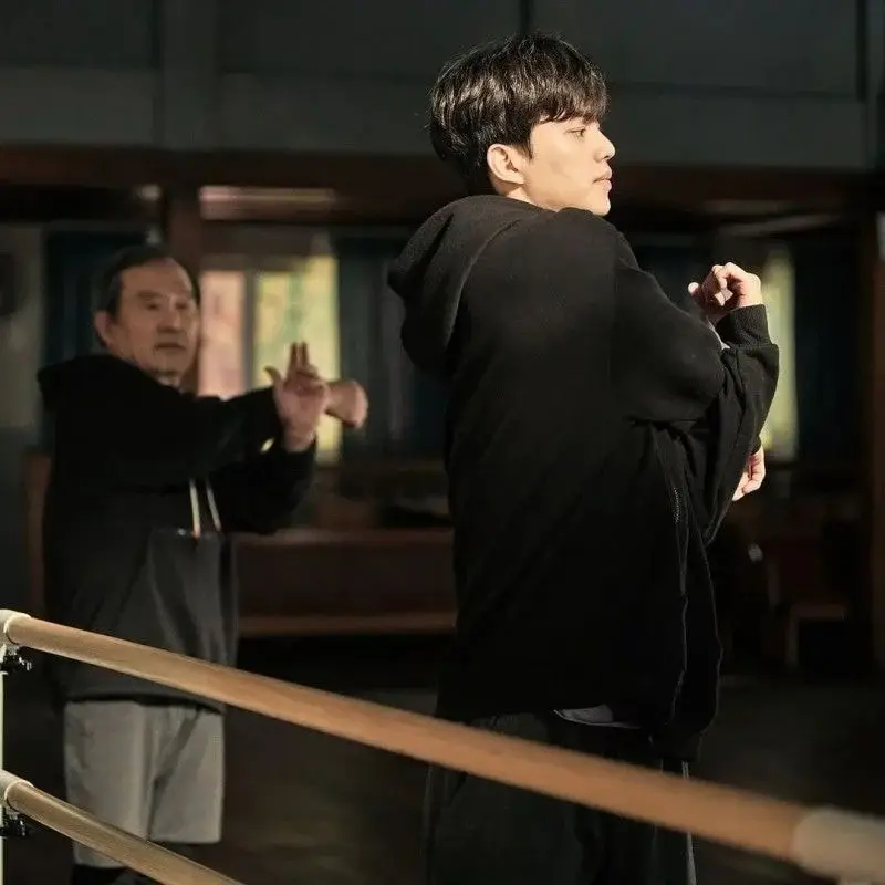 송강이 인터뷰에서 눈물이 엄청 났다고 언급한 '나빌레라' 속 장면 | 인스티즈