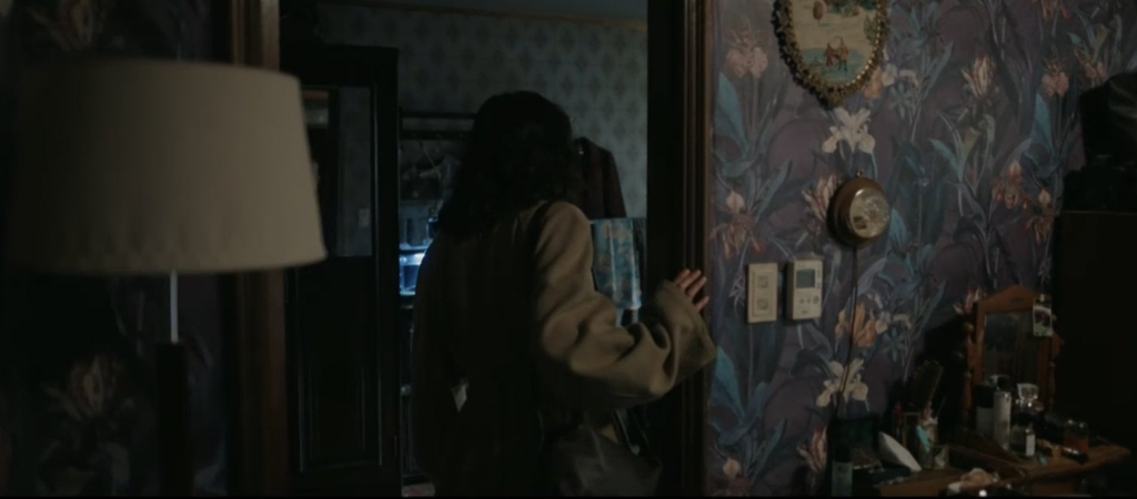 마스크걸 보면서 벽지랑 커튼이 익숙했는데 역시나 미감이.twt (마스크걸 장면 스포 될 수도) | 인스티즈