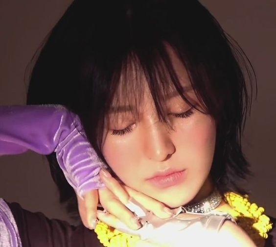 나는 분명 육지에서 나고 자랐는데 아가미가 허리에 고인다 | 인스티즈