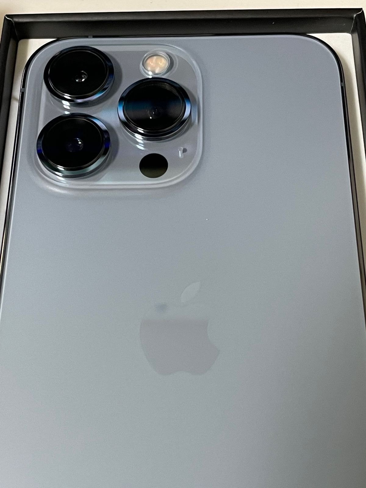 실물인증 뜨는중인 아이폰13 (시에라블루만 가져옴) | 인스티즈