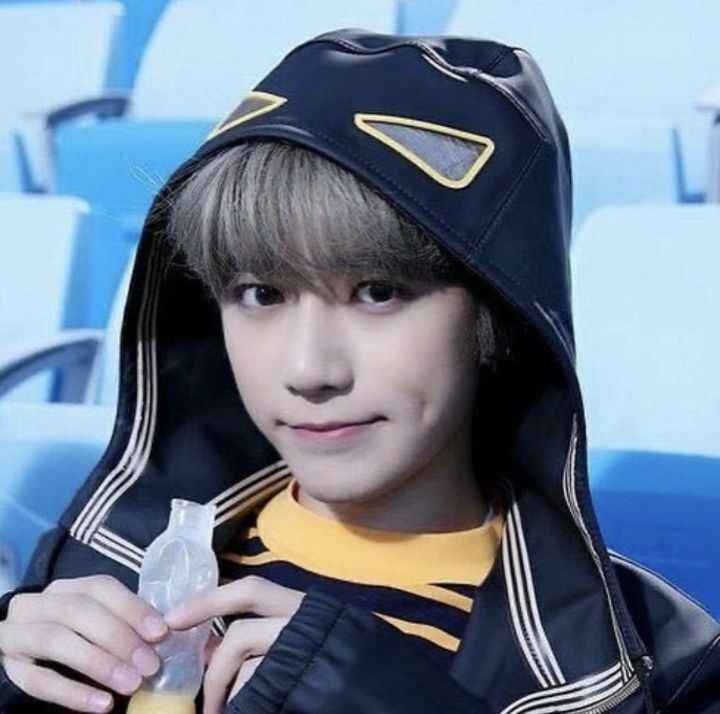 천사가 남긴 실수였나 아니면 진한 키스였나 보조개가 예쁜 남자아이돌 모음 | 인스티즈