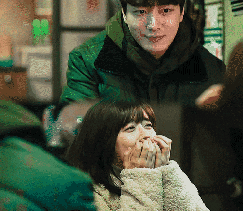 [365:운명을거스르는1년] 애정씬 하나없이 애틋했던 장르물 속 남주-여주 서사.gif | 인스티즈