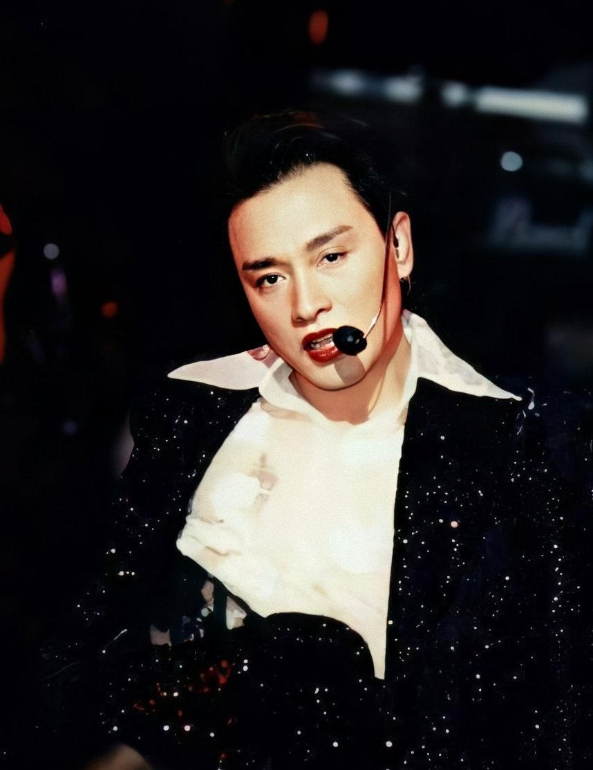 진정한 예술가는 남성성과 여성성을 모두 표현할 수 있어야 한다. 예술은 남성도 여성도 아니기 때문이다 | 인스티즈