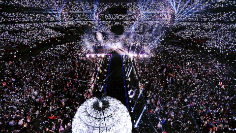 콘서트가 끝나고 떠나는 팬들에게 하고 싶은 말, 감정들을 담아 썼다는 가사 (케이팝 팬들 눈물주의) | 인스티즈