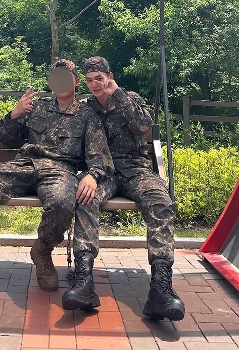 이제 전역까지 31일 남은 연예인 | 인스티즈