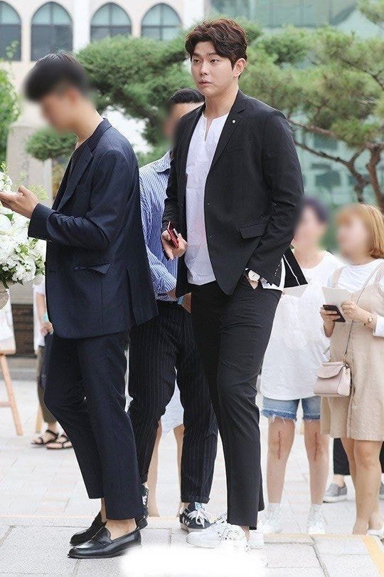 유독 윤균상과 이장우의 리즈무새덕들이 많은 이유 | 인스티즈