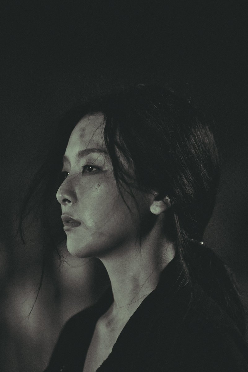 : 68년동안 케이팝하면서 이런 여돌 솔로 데뷔 컨포는 생전 처음 봐 | 인스티즈
