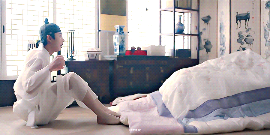 [홍천기] 자고 일어나 서로 속옷차림인데 눈도 안 보이는 저한테 뒤돌라고 하네요 | 인스티즈