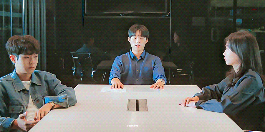 그 해 우리는에서 거의 매회 센스 있다고 언급 많은 교복~캠퍼스~오피스를 넘나드는 최우식X김다미 사계절 시밀러 룩.gifs | 인스티즈