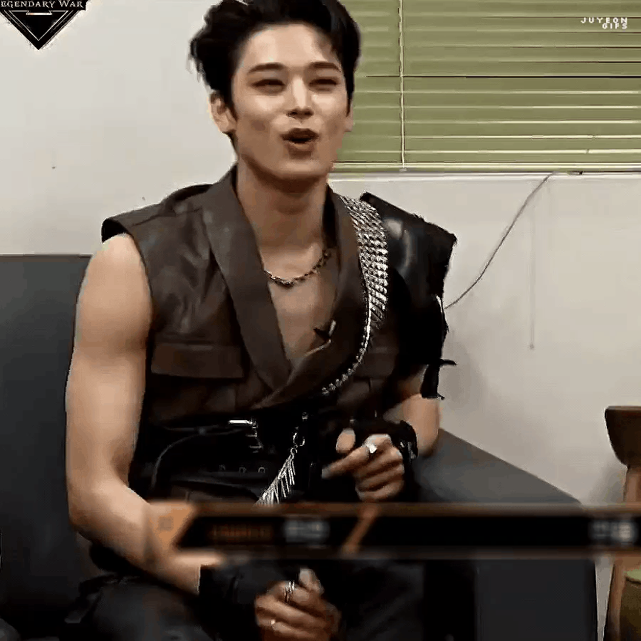 팔뚝에 환장하는 사람들을 위한 남자아이돌 민소매 모음 | 인스티즈