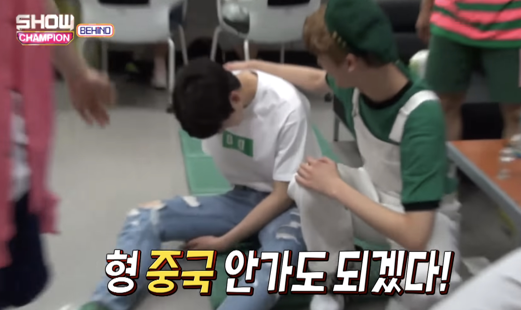 아스트로 신인시절 멤버가 사고쳤을때 차은우 반응.jpg | 인스티즈