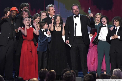 미국에서 응팔 기믹으로 개흥한 드라마.jpg | 인스티즈