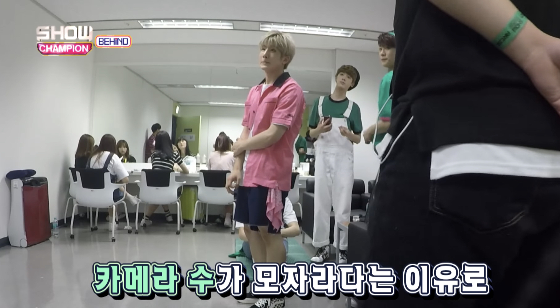 아스트로 신인시절 멤버가 사고쳤을때 차은우 반응.jpg | 인스티즈