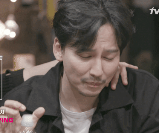 말술 마실 것 같이 생겼는데 사실 알쓰인 남배우들.gif | 인스티즈