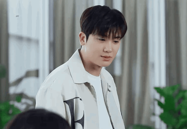 드라마에서 여주를 오랫동안 좋아한 남주들(Feat.짝사랑을 오래 했어).gif | 인스티즈