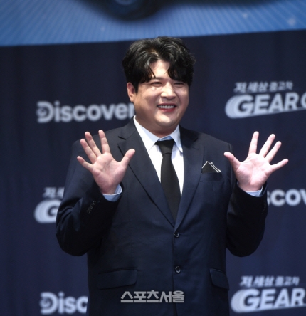 [단독] 슈퍼주니어 신동, 연하의 일반인 여성과 열애...사랑은 YES! 결혼은 아직!!! | 인스티즈