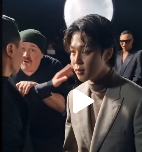 디올쇼에서 하이브 의전이 방탄한테 벌인 대참사 (루이비통 계열사들(LVMH) 디올 안내자, 포토그래퍼, 아르노 ceo 쌩까기) | 인스티즈