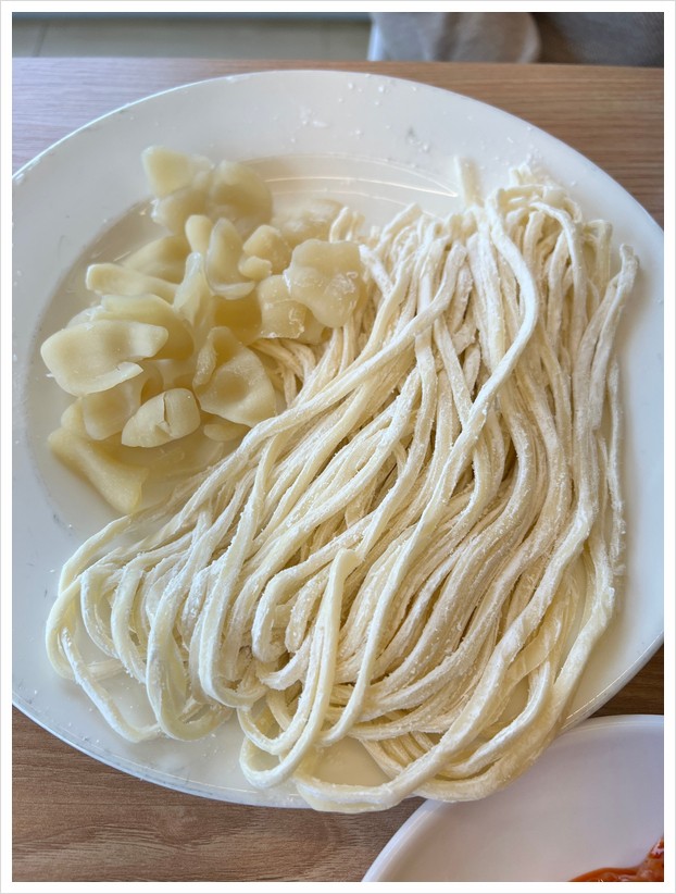 바담칼국수 이미지