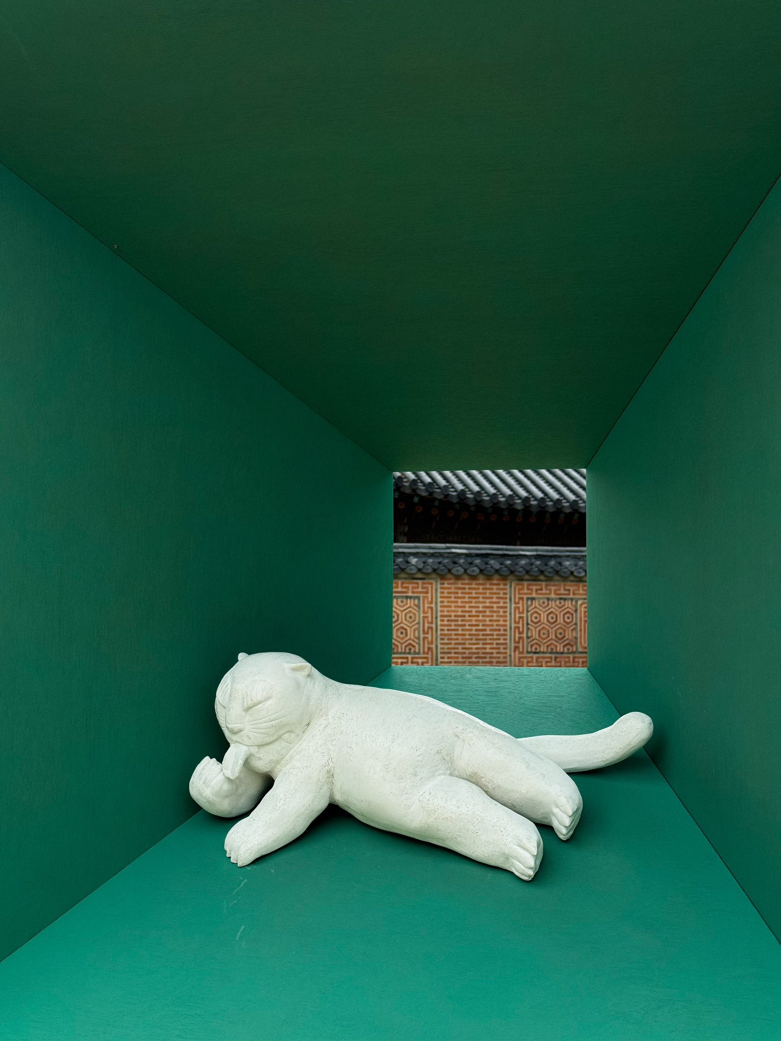 오늘 오픈한 전시 경복궁 생각>에서 만난 복랑이(경복궁 호랑이)들.twt | 인스티즈