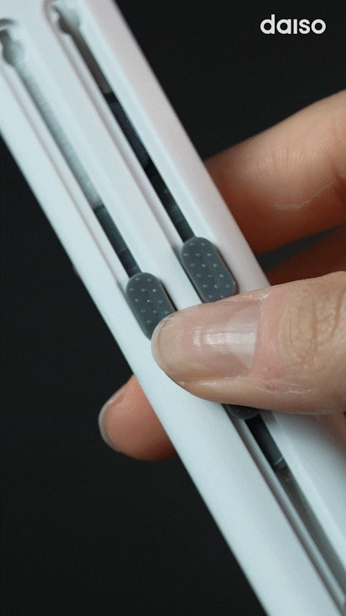 다이소 신상 에어팟 키보드 등 청소 가능한 멀티 청소 키트.gif | 인스티즈