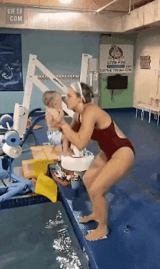 미국에서 신생아 수영 훈련할때 아기를 풍덩 던지는 이유 | 인스티즈