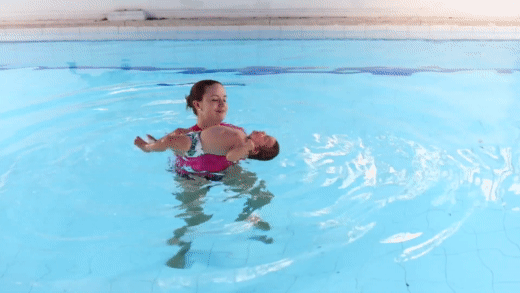 미국에서 신생아 수영 훈련할때 아기를 풍덩 던지는 이유 | 인스티즈